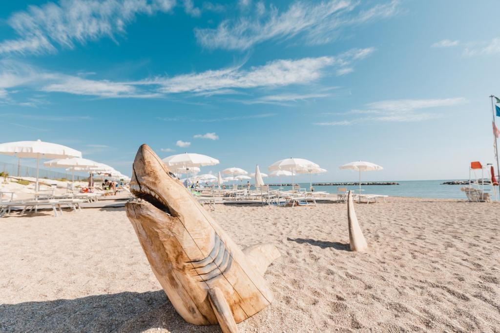 Natural Village Resort Porto Potenza Picena Ngoại thất bức ảnh